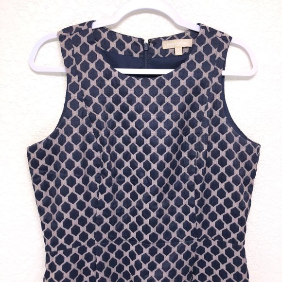 Banana Republic Women Textured Navy Sheath Dress Size 12 - Picture 2 of 11